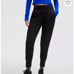 Women's Lululemon Worn Once Black Waffle-Knit Mid-Rise Jogger, Size 10